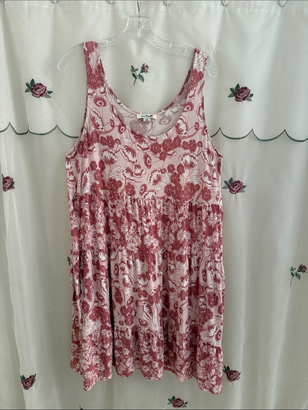 Simply Noelle Rose-Print Tiered Tank Midi Dress in Pink